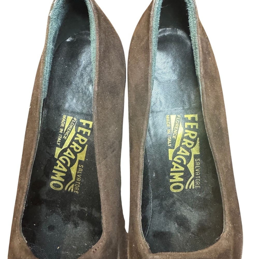 Salvatore Ferragamo Shoes Womens Size 7.5 4A‎ Brown Suede Square Toe Pumps Italy - Picture 3 of 11